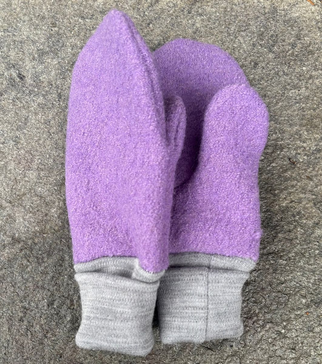 Votter 100% ull 4-9 &aring;r Farge  Lavendel 💜 